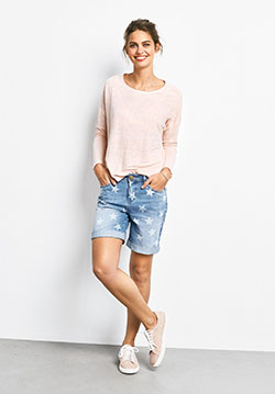 White fashion collection with bermuda shorts, trousers, shorts: Bermuda shorts,  T-Shirt Outfit,  White Outfit  