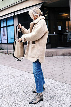 Colour outfit sherpa coat outfit, shearling coat, street fashion, fur clothing: Fur clothing,  Shearling coat,  winter outfits,  Street Style  