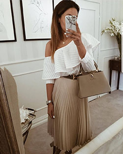 Dresses ideas mamas modernas look, casual wear: Skirt Outfits,  Khaki And Brown Outfit  