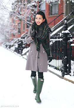 Green hunter boots outfits hunter boot ltd, wellington boot: fashion model,  green outfit,  Wellington boot,  Snow boot,  Street Style,  Boot Outfits  