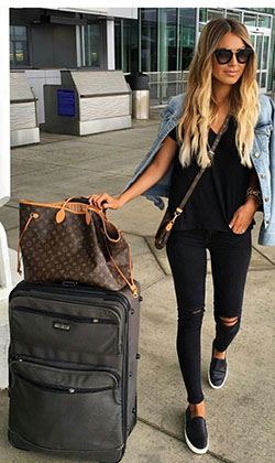 Travel Style, Airport Fashion, Louis Vuitton Neverfull GM and Favorite MM # louisvuitton #travelstyle #tra…