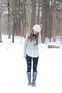 Outfits with grey hunter boots: winter outfits,  Boot Outfits,  White Outfit,  Wellington boot  