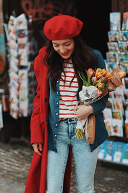 Outfit Stylevore red beret outfit, fashion accessory, street fashion, retro style, red beret: Retro style,  Fashion accessory,  Street Style,  Red beret,  Red Outfit,  Outfits With Beret  