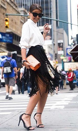 Faldas de flecos con camisas blancas: Hot Girls,  Street Style,  Fringe Skirts  