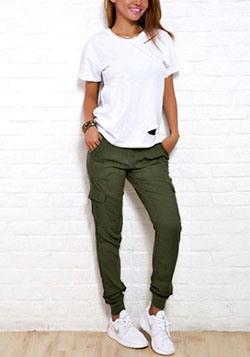 Outfit ideas comfortable casual outfits, casual wear, t shirt: T-Shirt Outfit,  Khaki And Green Outfit,  Army Leggings Outfit  