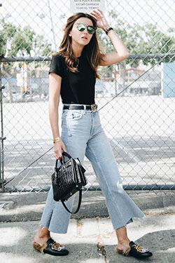 Black and white colour combination with crop top, trousers, skirt: Crop top,  T-Shirt Outfit,  Street Style,  Travel Outfits,  Black And White Outfit  