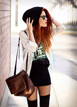 White and black classy outfit with miniskirt, crop top, beanie: Crop top,  T-Shirt Outfit,  Knee highs,  Street Style,  White And Black Outfit,  Thigh High Socks  