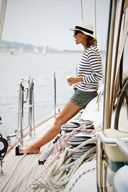 Colour combination outfit sailing summer, casual wear, marinière, t shirt: T-Shirt Outfit,  Boating Outfits  