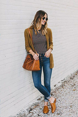Brown dresses ideas with denim, jeans, fur: Jeans Outfit,  Street Style,  Brown Outfit  
