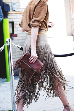 Brown colour outfit, you must try with leather, skirt: Long hair,  Street Style,  Brown Outfit,  Suede Fringe Skirt,  Fringe Skirts  