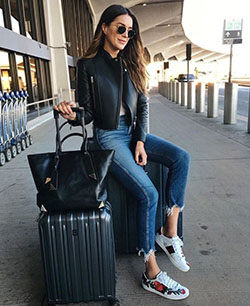 Dresses ideas outfit para viajar, street fashion, casual wear: Street Style,  Airport Outfit Ideas  