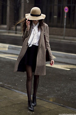 Outfit formal para dias lluviosos: Informal wear,  Boot Outfits,  Street Style  