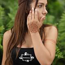 Henna Tattoo Kit with 5 Stencils of Your Choosing: 