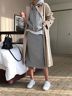What a cool set of clothes - loving the trench  | ? Outfit Ideas | Summer Outfit Ideas 2020: Outfit Ideas,  summer outfits,  Trench coat  