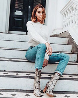 Love the jeans and snakeskin combination ♥ | Pinned by Zefinka.com | Summer Outfit Ideas 2020: Jeans,  Outfit Ideas,  summer outfits,  Love  