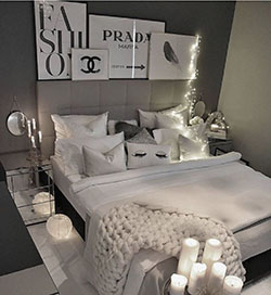 Cute bedroom: 