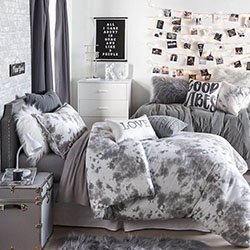 Cute twin room: 