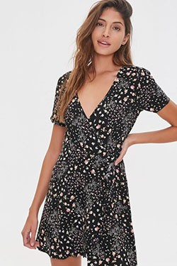 BLACK FLORAL DRESS: 