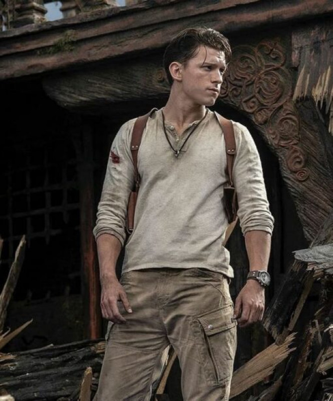 Tom Holland Uncharted White Cotton Shirt: 