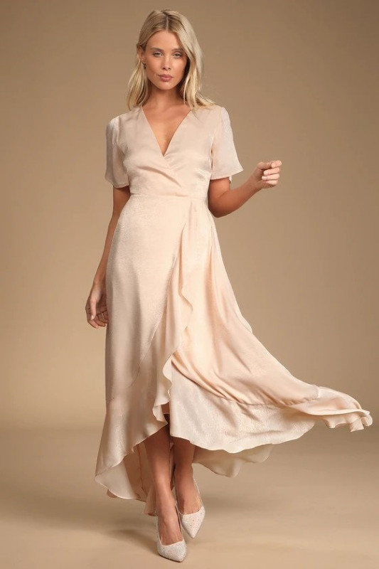 Long Flowy Dress For Photoshoot: 