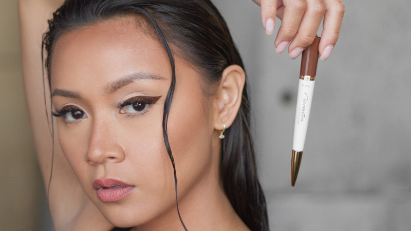 Perfect Your Fall Makeup Looks with a Stamp Winged Eyeliner From Lyda Beauty: 