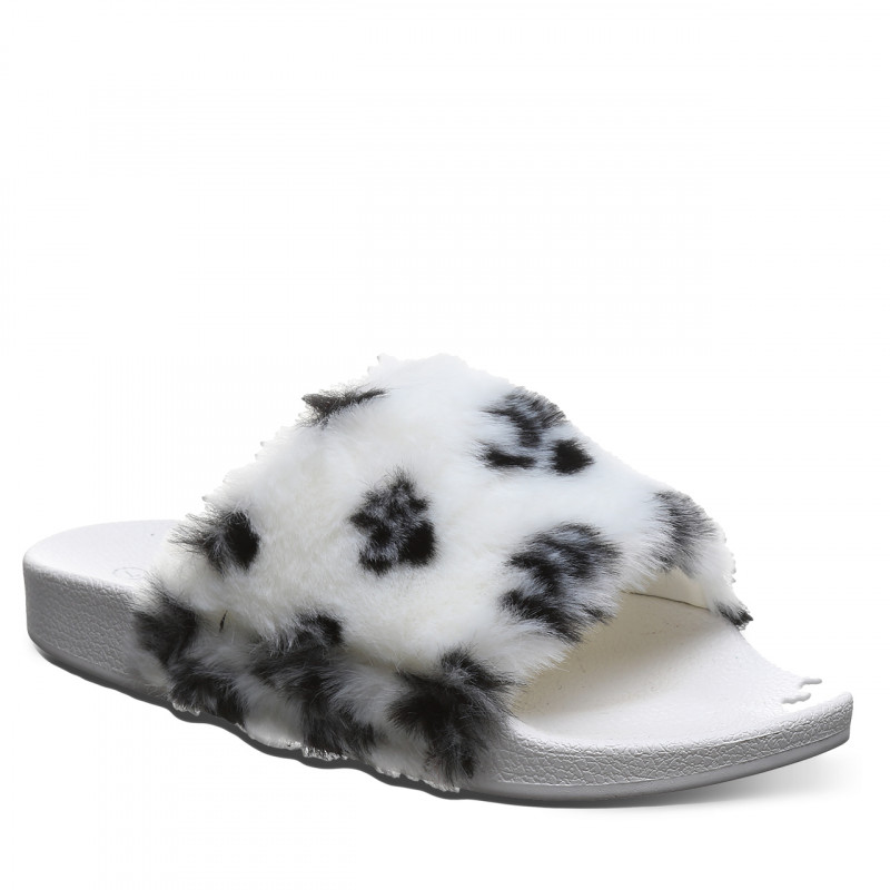 BEARPAW® Summer Slippers Are Built for Year-Round Comfort: 