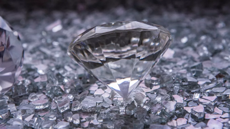 Diamond Versus Moissanite: What To Consider When Choosing A Ring: 