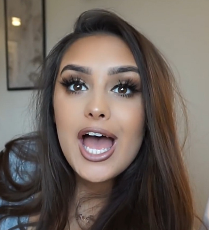 Amy Rose Walker Tongue Mouth Open Girl: 