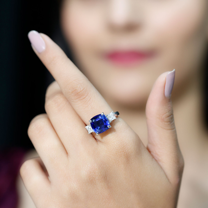 Cushion Cut Created Blue Sapphire Solitaire Engagement Ring with Moissanite: 
