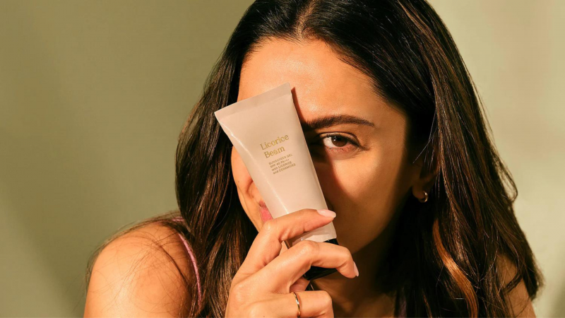 Gotu Kola Dew Revitalizing toner serum with Gotu Kola and Niacinamide: 