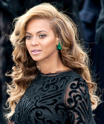 Flawless Lace Front Human Hair Wigs: 
