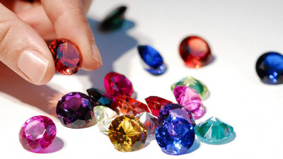 Things to Keep in Mind While Engaging Best Gemstone Jewelers: 
