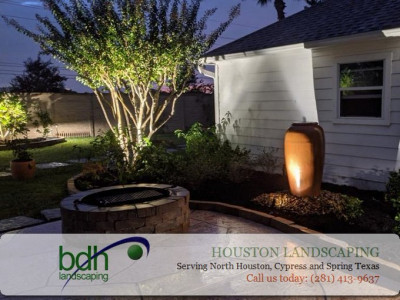 Landscaper The Woodlands: 