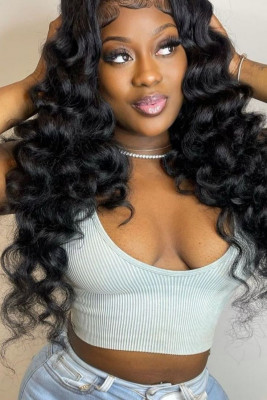 Curly Couture: Exquisite Curly Hair Bundles: 