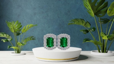Valentines Day Emerald Jewelry Gift Ideas: 
