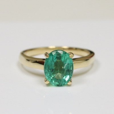 2.04ct Oval Emerald Solitaire: A Timeless Investment Piece: 