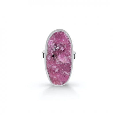 Cobalt Calcite: Elevating Everyday Elegance in Jewelry: 