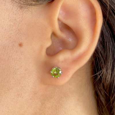 The Healing Properties of Peridot Jewelry Unveiled: 