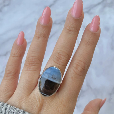Dazzling Statement Ring with Blue Opal: 