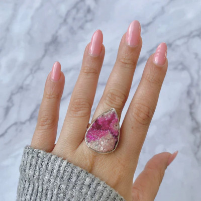 How to Store Your Statement Amethyst Lace Agate Ring to Maintain its Beauty: 