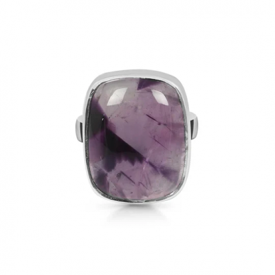 Radiant Elegance: Statement Star Amethyst Ring: 