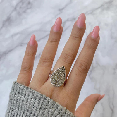 Sparkle and Shine: The Allure of Spectropyrite Druzy Rings: 