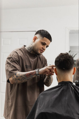 Navigating the World of Hair Restoration Education: 