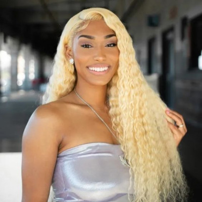 Bold and Beautiful: 613 Kinky Curly Hair: 