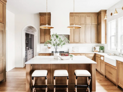 Many Reasons to Decorate a Kitchen Space with White Oak Kitchen Cabinets: 