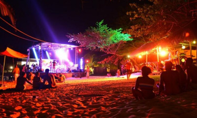 Nightlife in Goa: Night Clubs, Bars, Party Cruises & Beach Parties: 