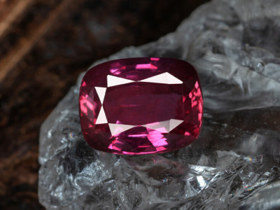 Ruby Stone: 