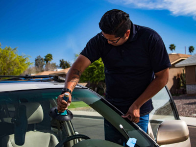 Oakland Windshield Replacement: 