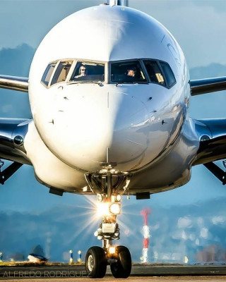United Airlines LHR Terminal +1-888-839-0502: 