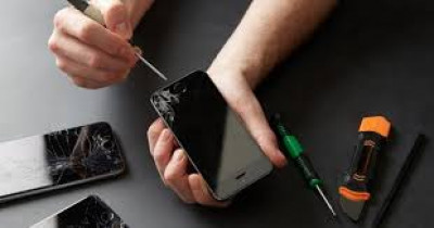 Cheap Phone Repairs Auckland: Don’t Let a Cracked Samsung Screen Break the Bank: 